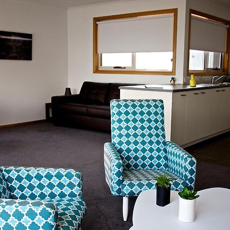 Penguin Beachfront Apartments Room photo